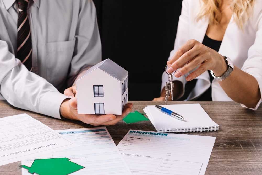 How to Sell a House With a Mortgage How to Sell a House With a Mortgage